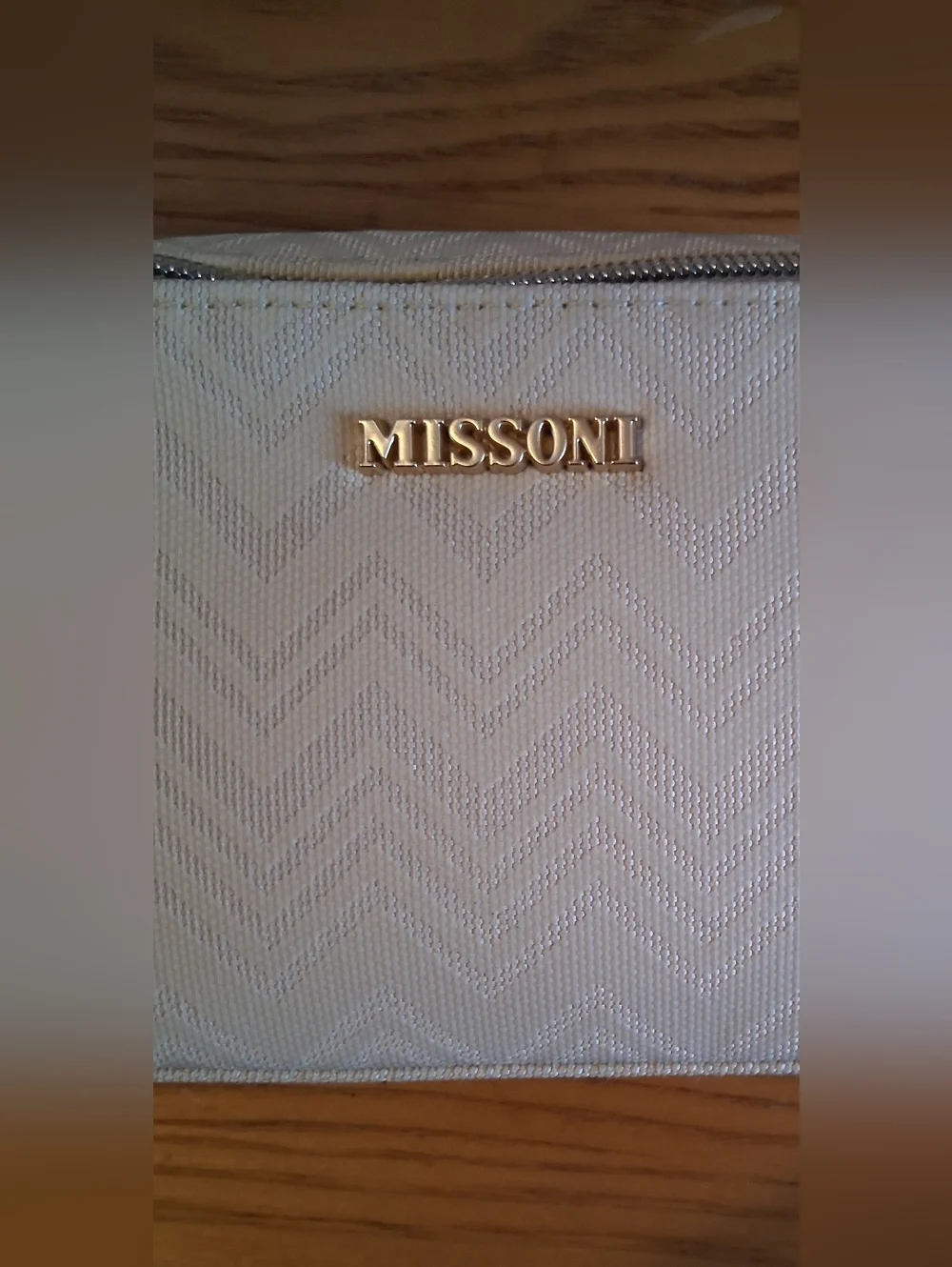 NWOT Missoni & Delta Cream ZigZig Asymetric Travel Cosmetic Makeup Beauty Bag